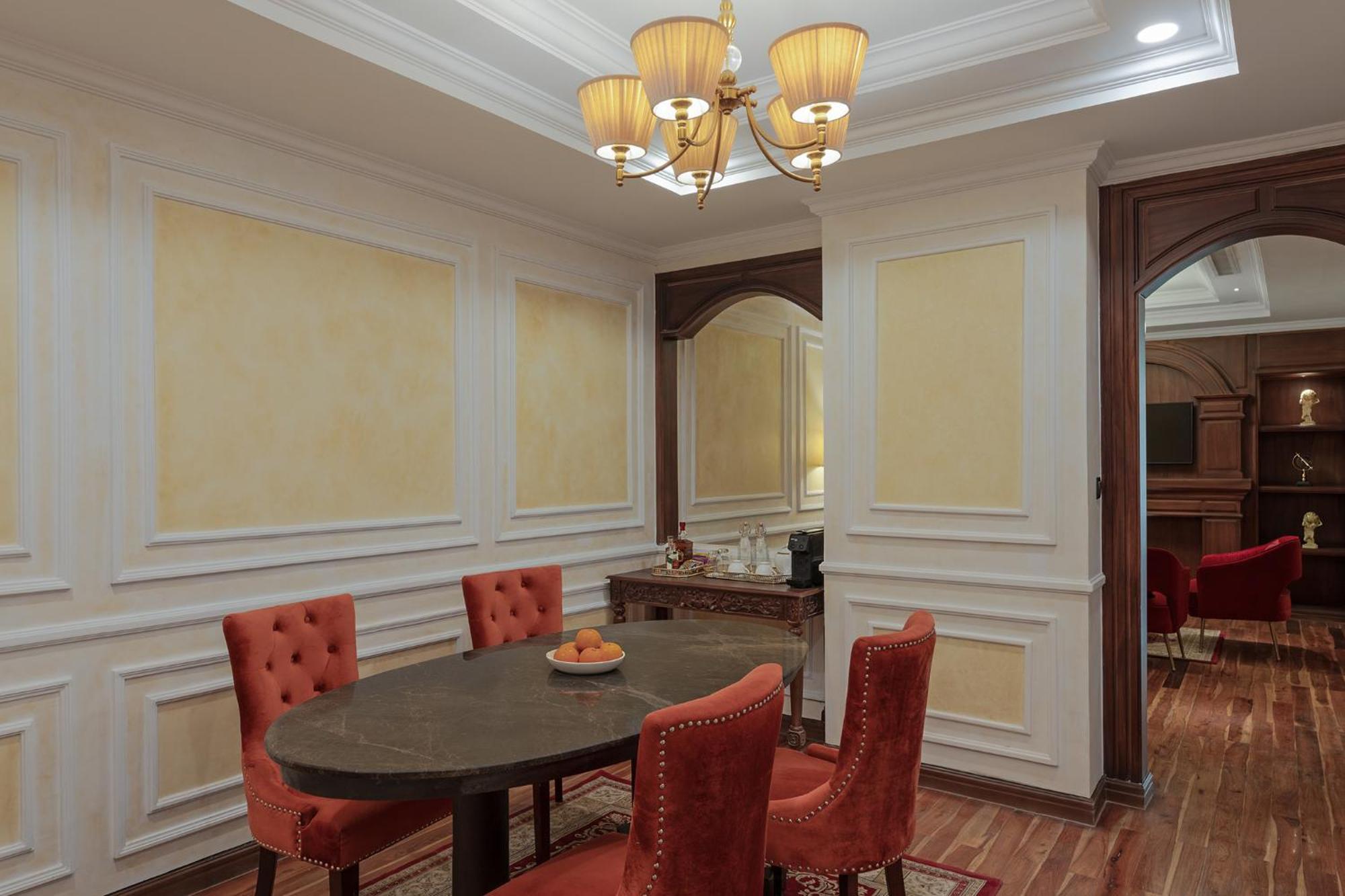 Anik Palace Hotel Phnom-Penh Buitenkant foto