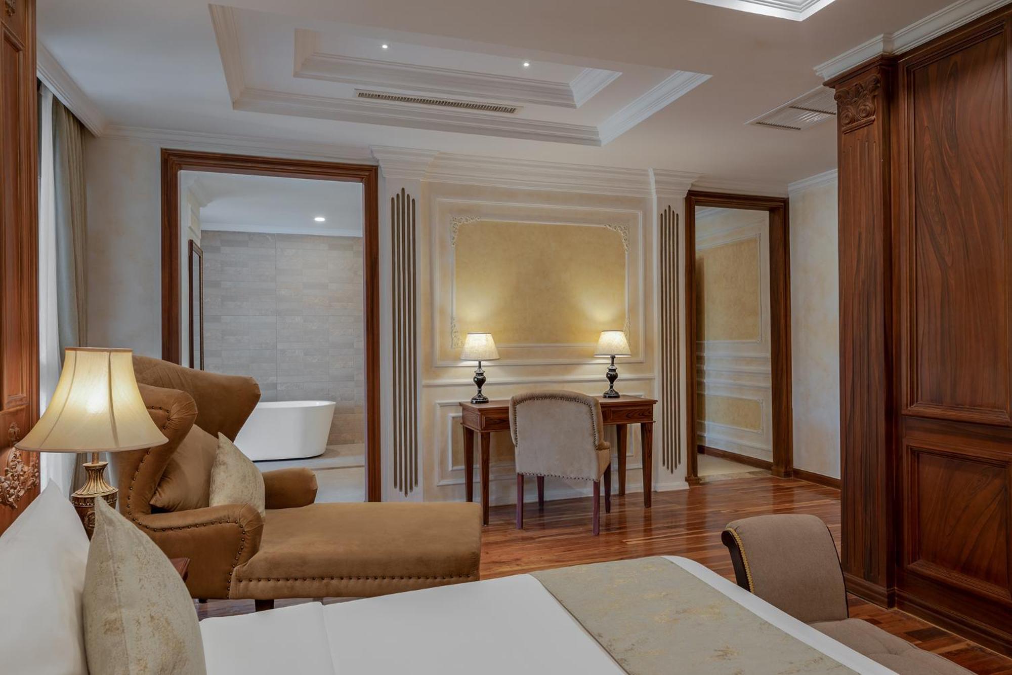 Anik Palace Hotel Phnom-Penh Buitenkant foto