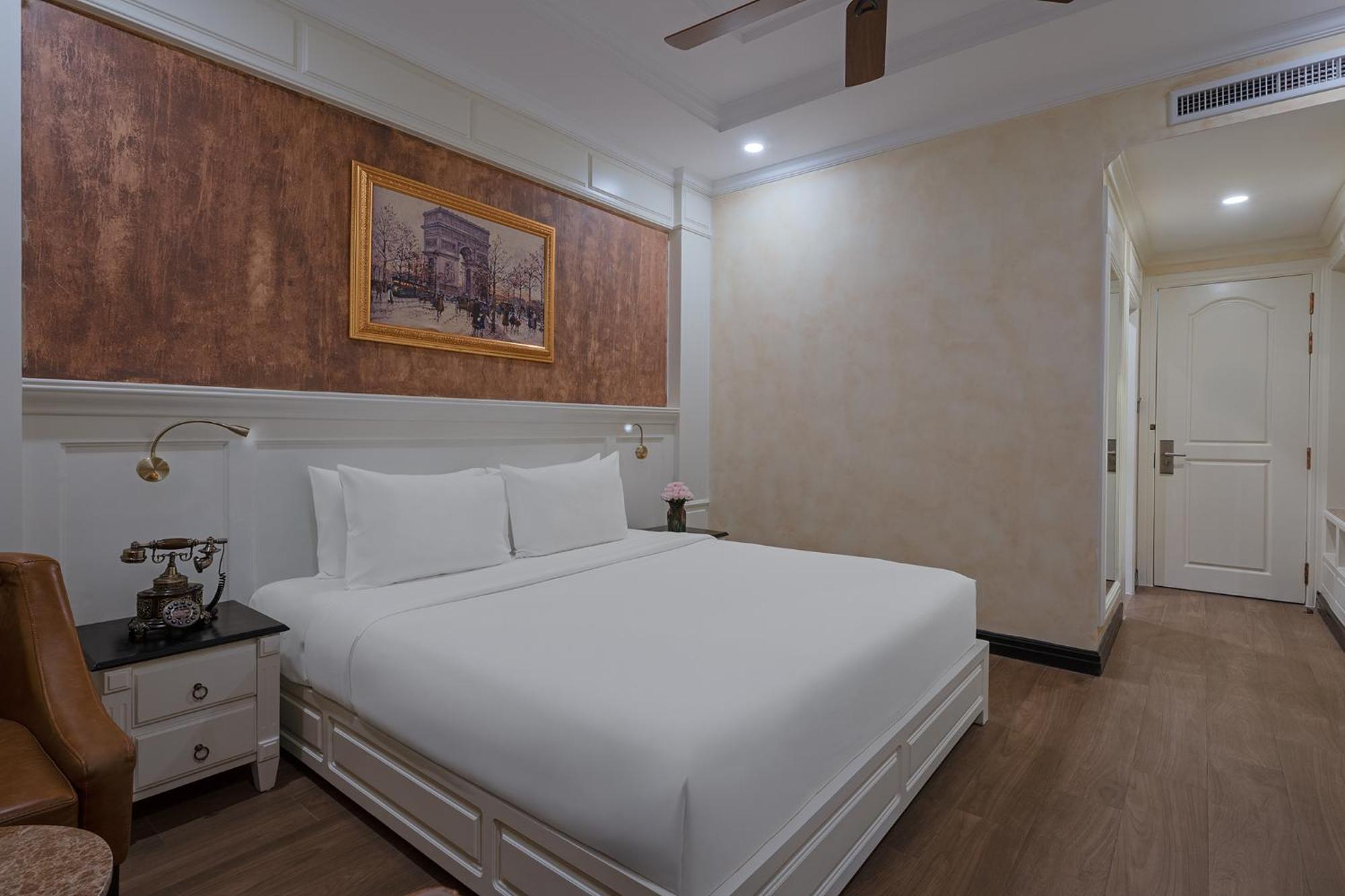 Anik Palace Hotel Phnom-Penh Buitenkant foto
